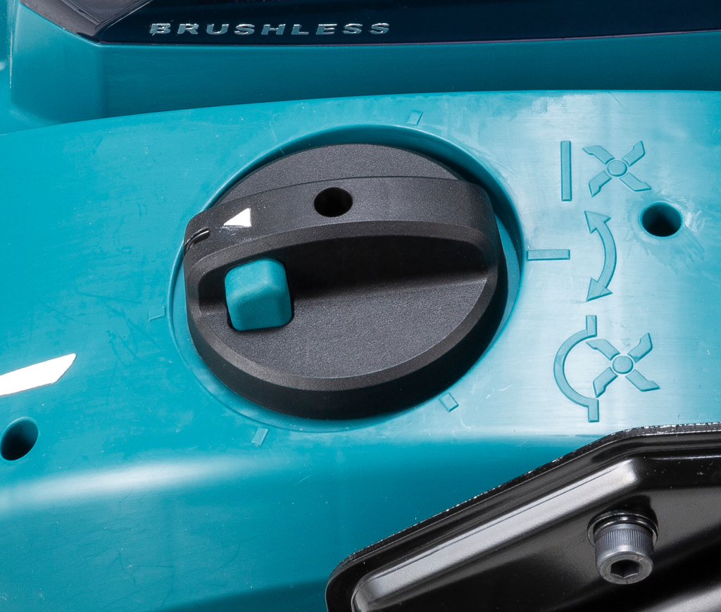 XGT 40 V Max Verticuteermachine 38cm